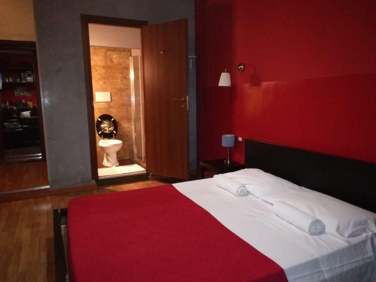 Arthur Hostel Рим Екстериор снимка