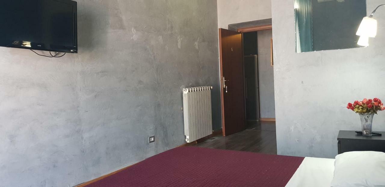 Arthur Hostel Рим Екстериор снимка